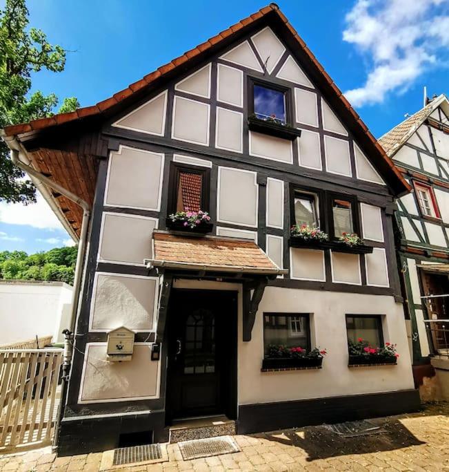 Fachwerkhaus Mitten In Der Altstadt - Ferien In Rotenburg โรเทนบวร์ก อัน แดร์ ฟุลดา ภายนอก รูปภาพ